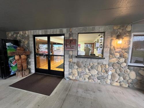 Morton Hotel | Seasons Motel