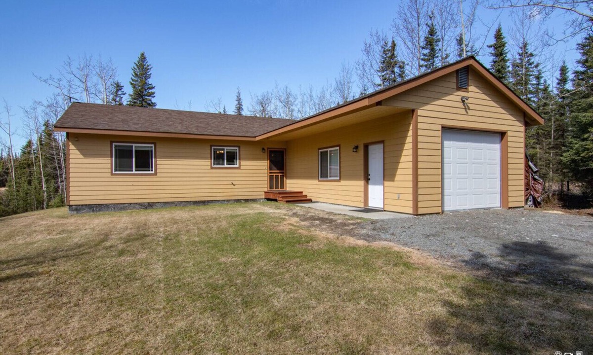Funny River House | Secluded & Cozy Soldotna Home