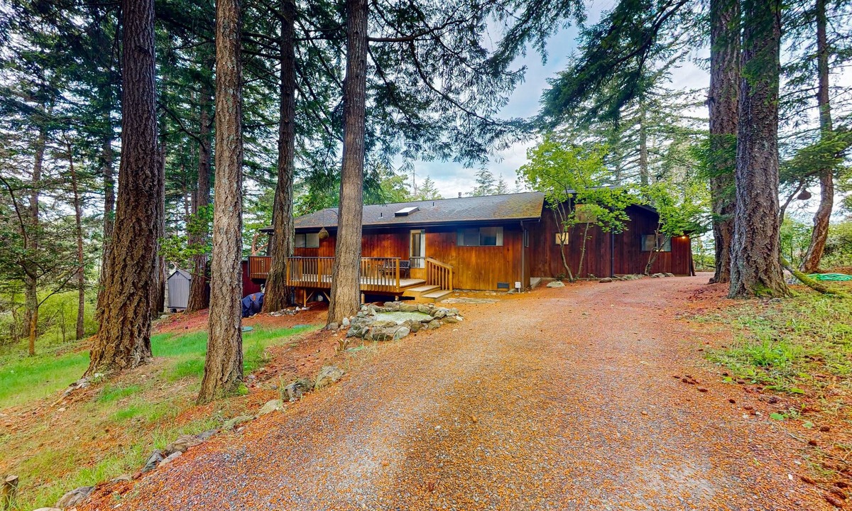 Rosario House | Secluded dog-friendly home with mountain views & gas fireplace