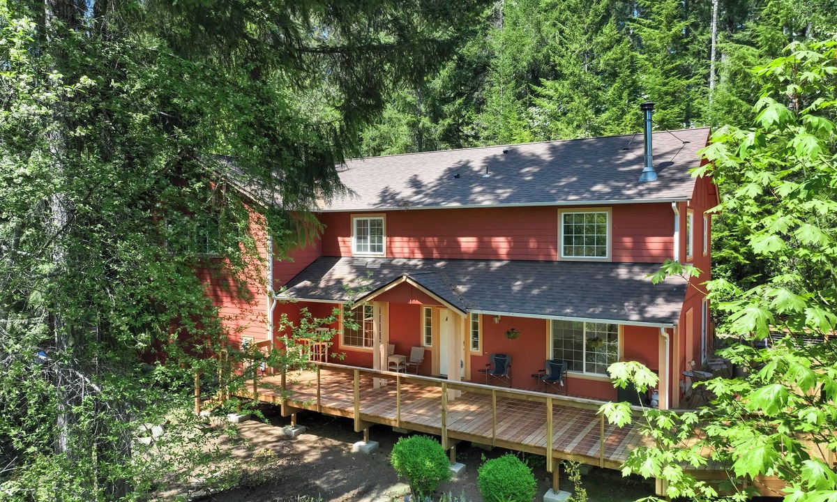 Lilliwaup House | Secluded forest retreat with huge deck, large hot tub, great views.