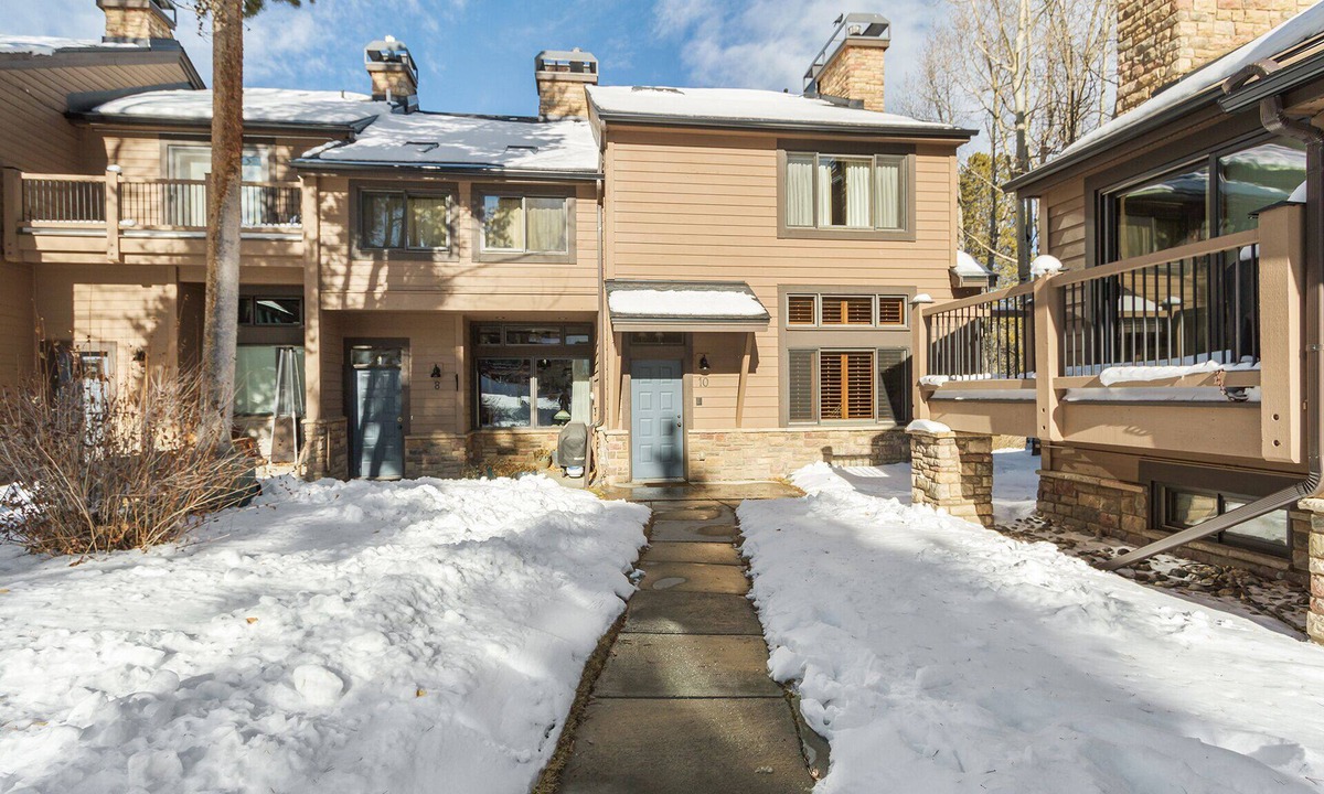 Peak 9 House | Ski-in, ski-out and close to town! A premier 2,972 sq ft custom built townhome.