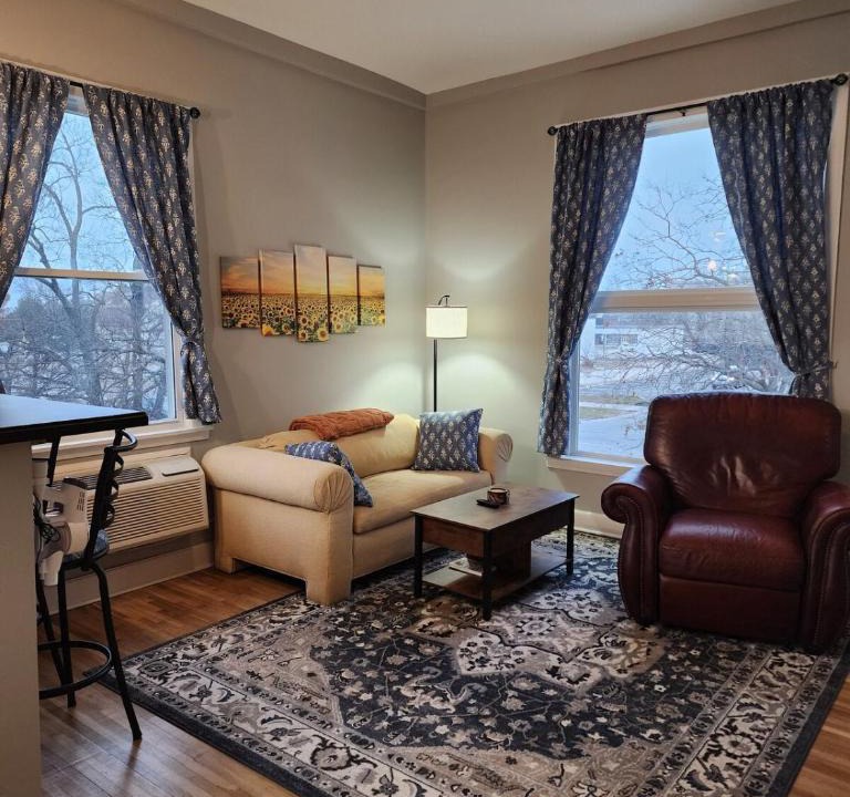 Downtown Apartment | Spacious 2BR Apt Downtown, 2 Blocks from State Capitol