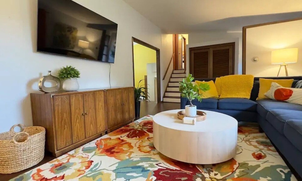 Olympia House | Spacious 5BR Olympia retreat with private yard, pond, near Capitol and trails