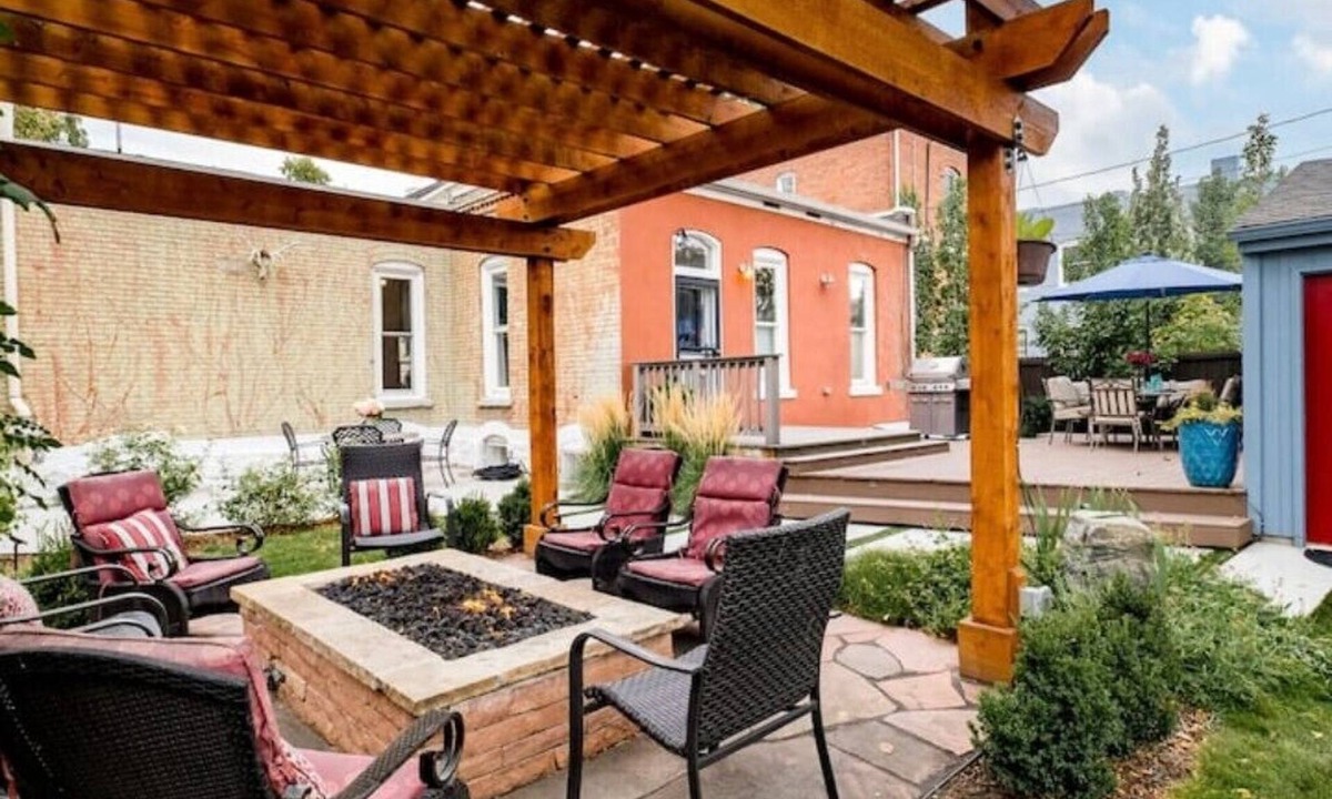 Five Points House | Spacious Artist’s House in the middle of Denver