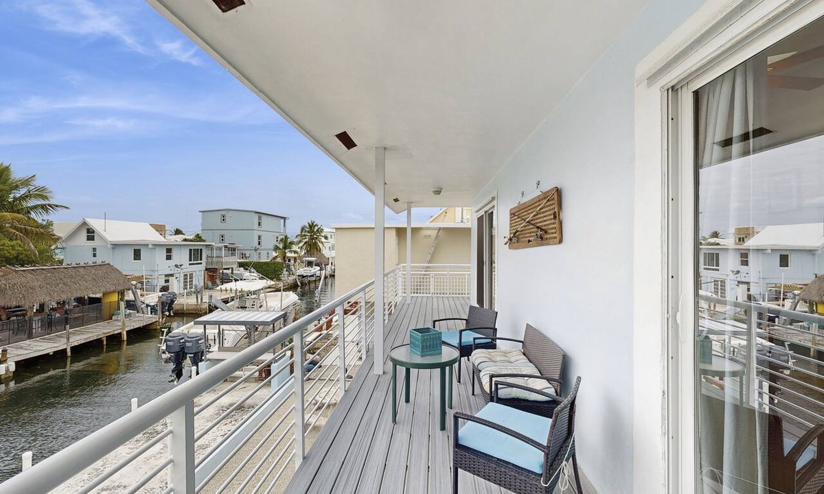 Sunrise Point House | Spacious canal-front home with balcony - monthly rental