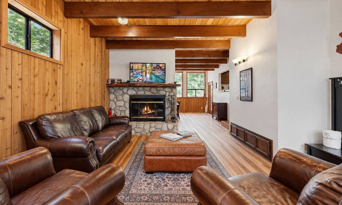 Fern Valley Cabin | Spacious dog-friendly cabin with creek & mountain views