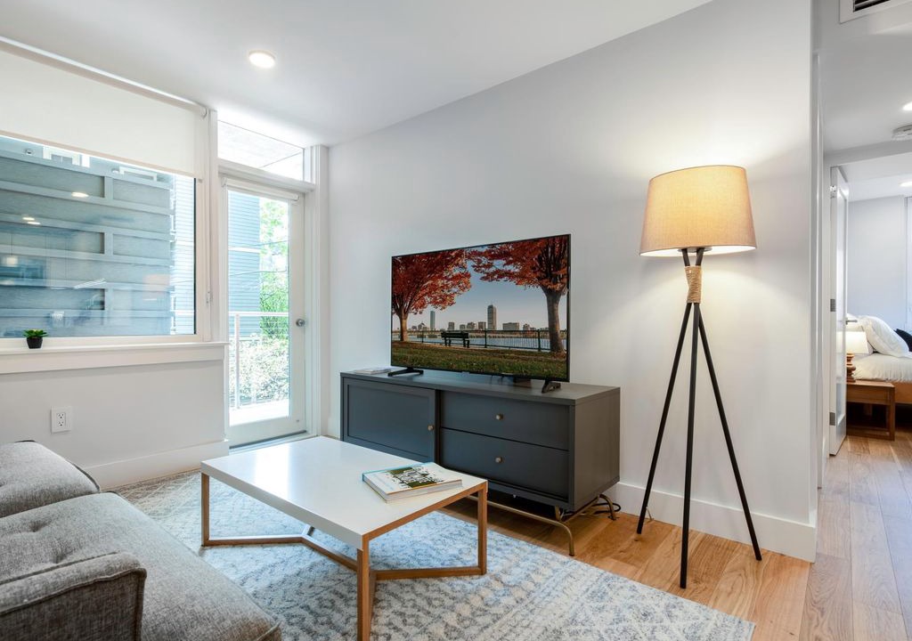 Mid-Cambridge Apartment | Spacious Harvard Square 2BR w/ W/D near Redline