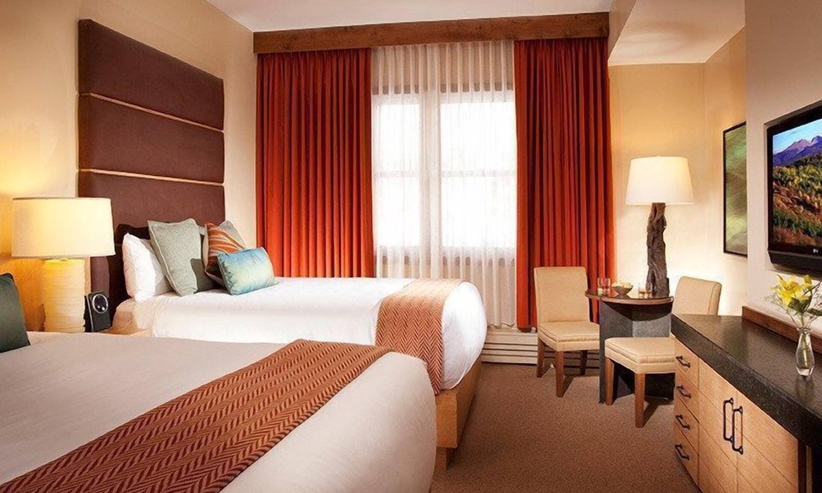 Beaver Creek Cabin | Spacious Lodge Suite + Hot Tub + Pool