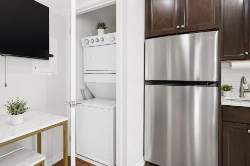 Fort York Apartment | StayToronto - Toronto Central Studio - DT