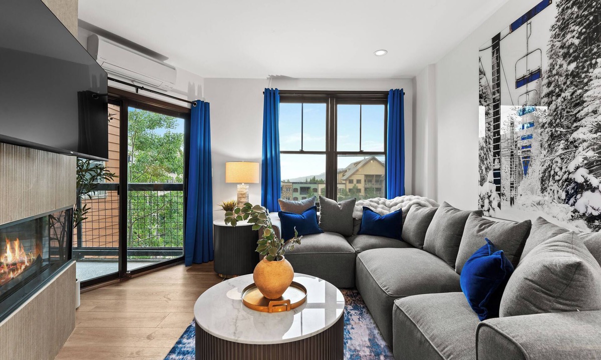 River Run Condo | Steps to Keystone Gondola - River Run Village Condo w/Hot Tubs