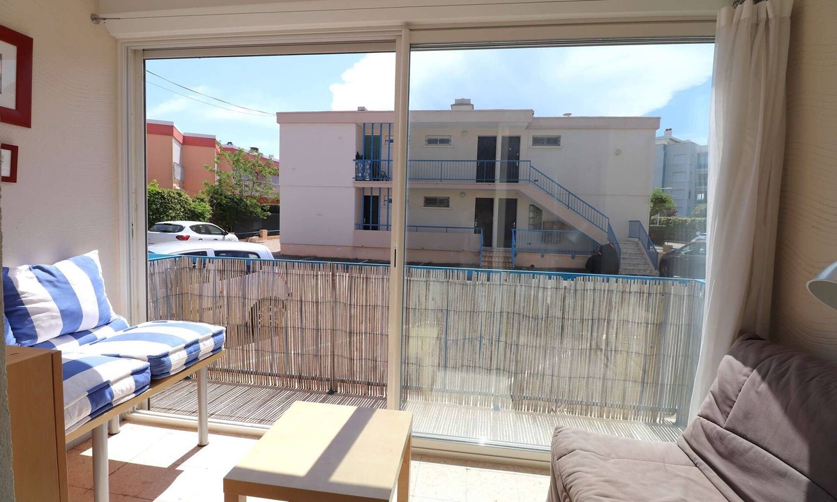Le Grau-Du-Roi Apartment | Studio 100m from the beach private parking