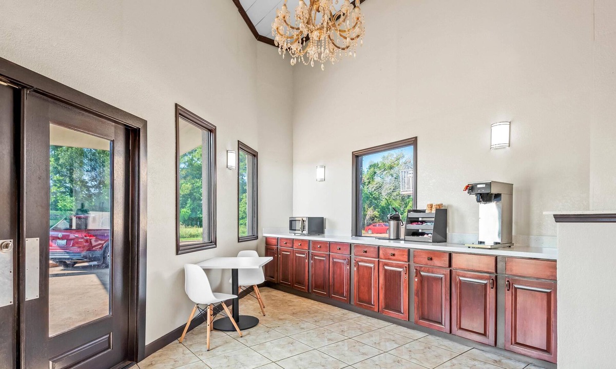 Hammond Hotel | Studio 6 Hammond, LA – I12 – I55
