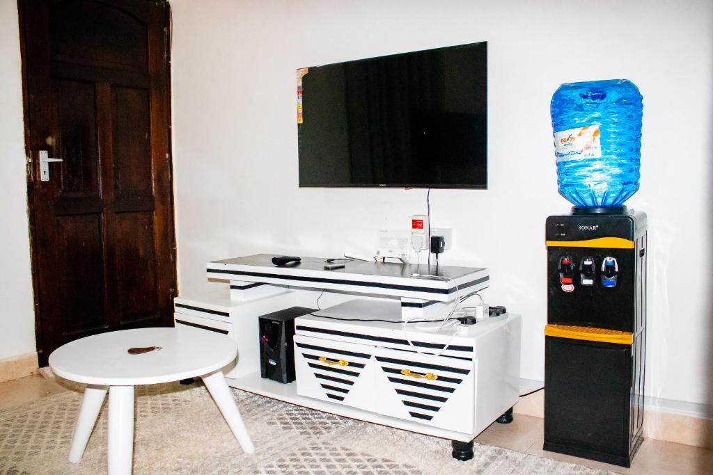 Shanzu Apartment | Studio A