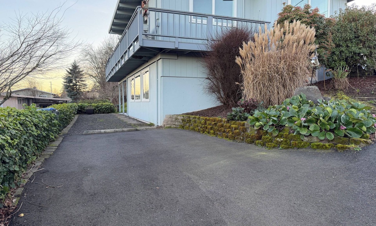 Silverdale Apartment | Stunning water and mountain views, steps from Old Town Silverdale.
