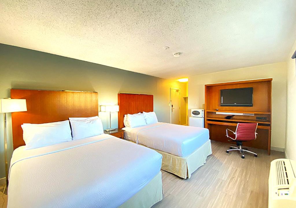 Esterhazy Hotel | Sunset Inn