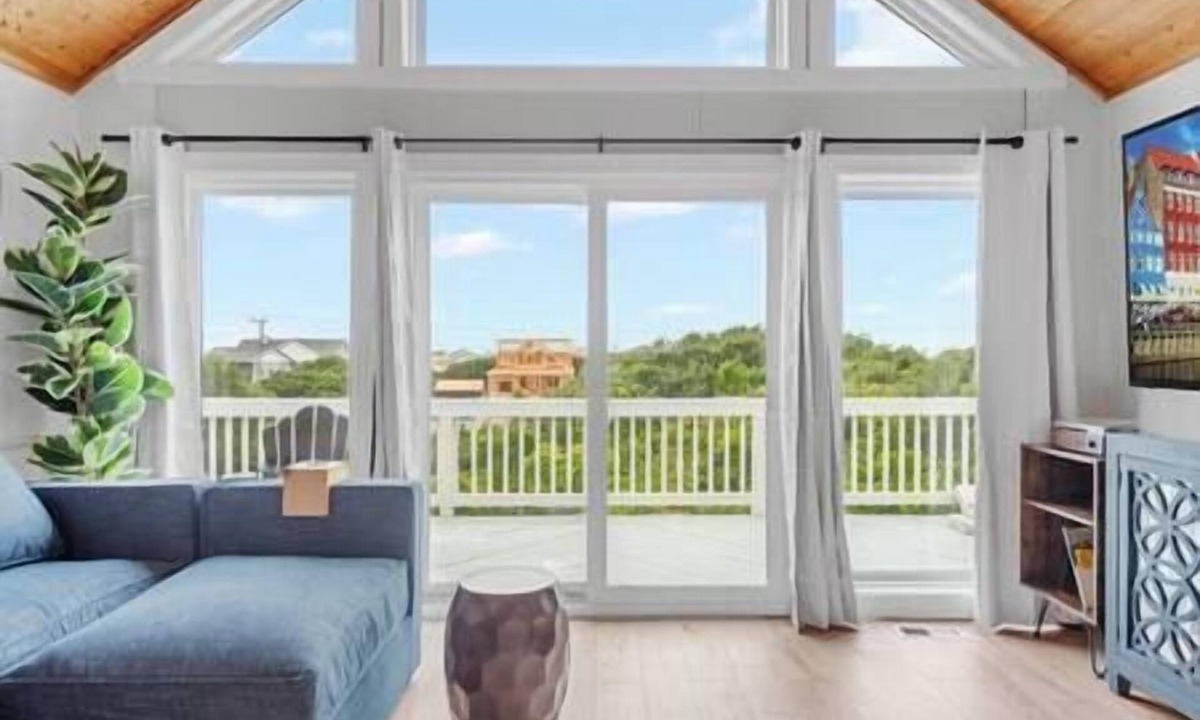 Sea Scape House | Swing and Surf Retreat