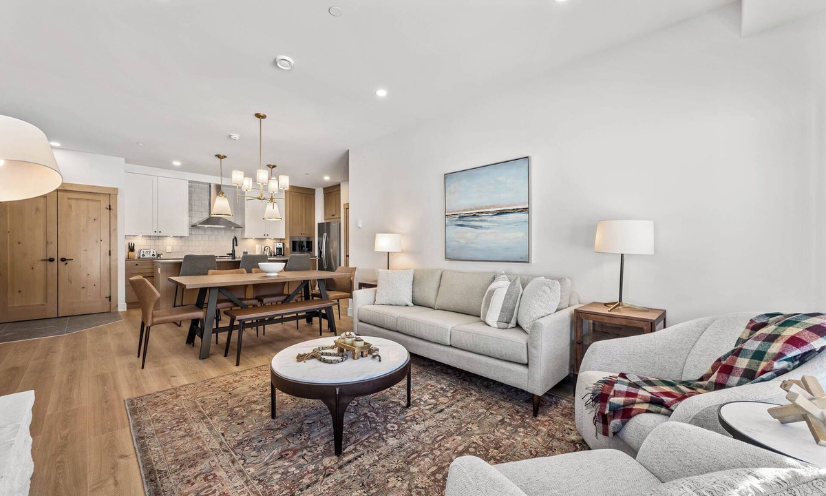 Sun Peaks House | Switchback Creek Condo 4