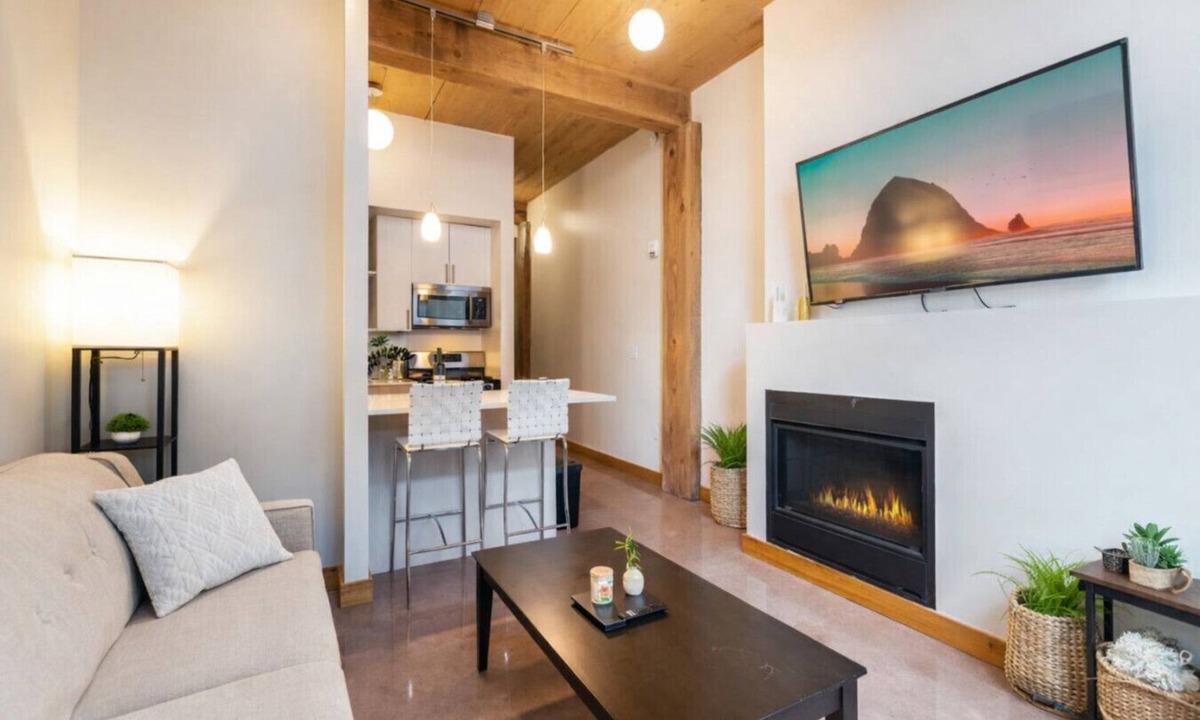 New Tacoma Apartment | Tacoma - Lux Modern 1BR 1BA Fit for Long Stays-28