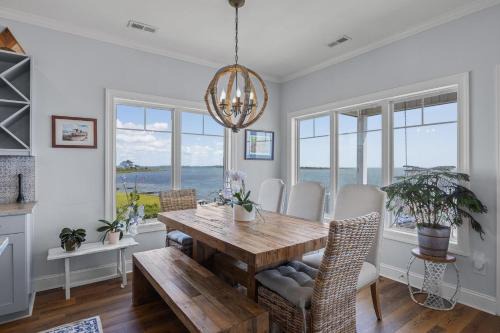 Marshallberg House | The Point at Marshallberg home