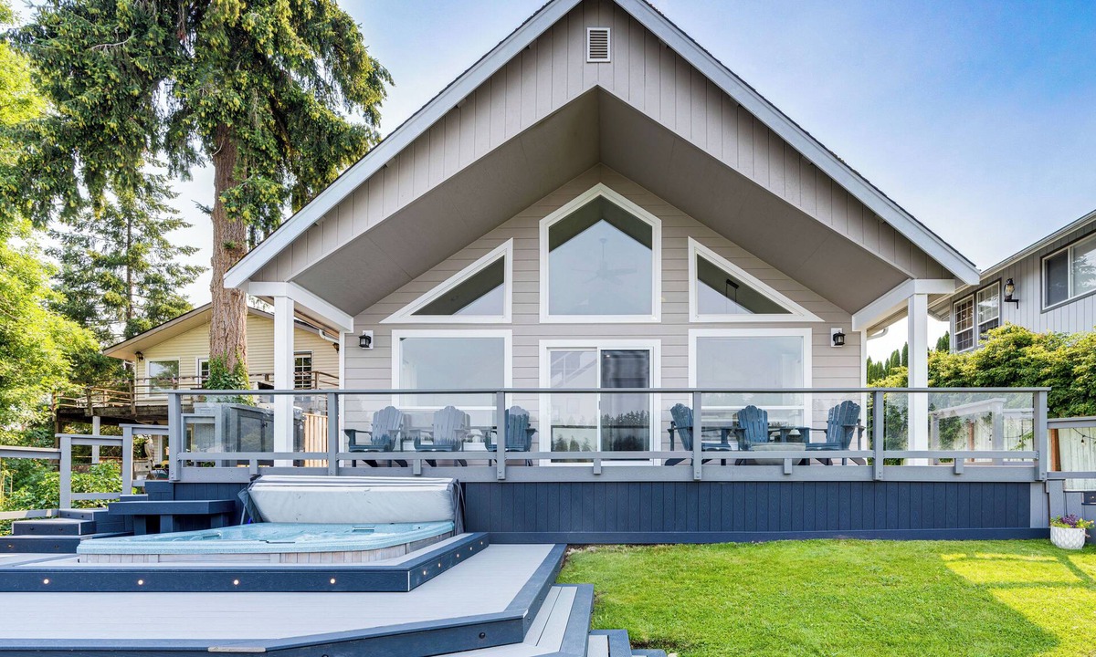 McKenna Cottage | The Rookery - Dreamy Home w/Private Dock!