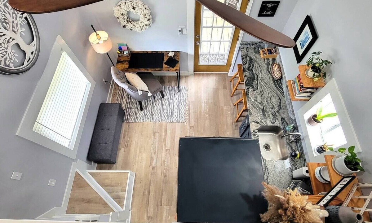 Kings Grant House | Tiny Home with Loft, Short Drive to WB