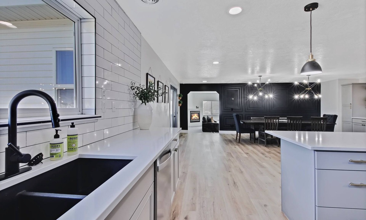 Meridian House | Treasure Valley’s Shared Home with 2 Bedrooms & 1 Bath