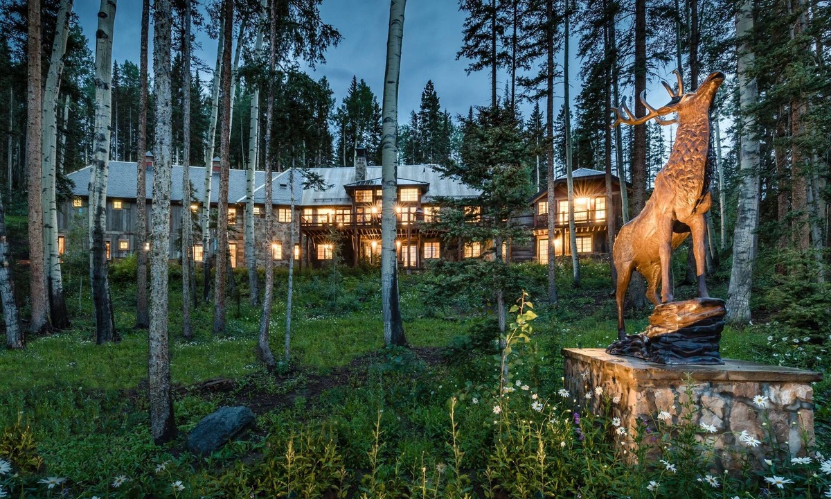 Mountain Village House | TWIN ELK- Luxury Estate, Game Room, Hot Tub, Easy ski Access