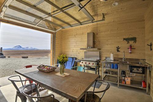 Lewis House | Unique Cortez Family Getaway w/Mountain Views!