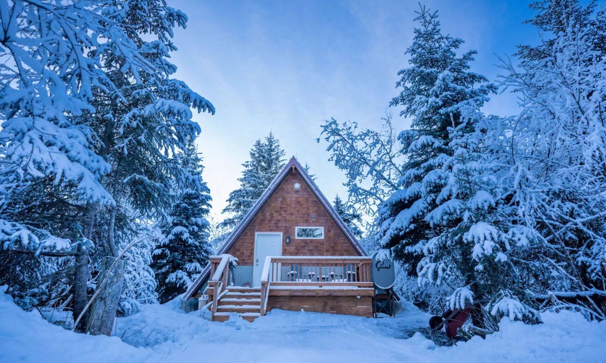 Bear Creek Apartment | Unique stay just outside of Seward, AK
