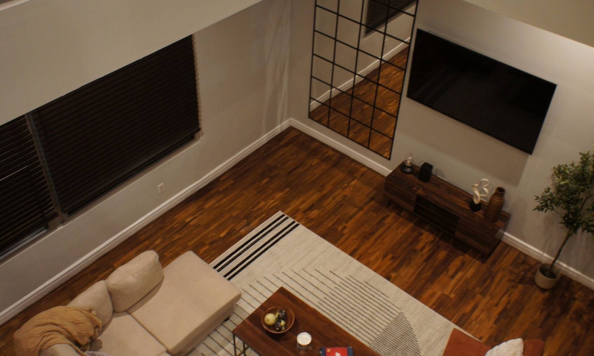 East Downtown Houston House | Upscale, Executive Townhouse with an amazing downtown view