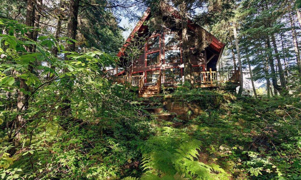 Alyeska Ski Chalet | Vail Chalet | Lodge Style | Hot Tub & Fireplace