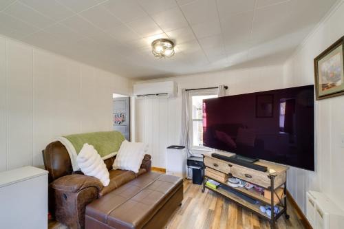 Cle Elum House | Walk to Shops & Eats! Central Cle Elum Escape