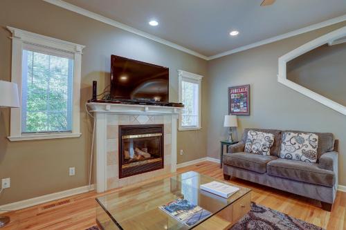 River West House | Westside Walkable