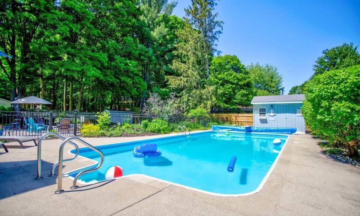 Macatawa House | Woodcliff Cottage | Pool | Bonfire | Coffee Bar