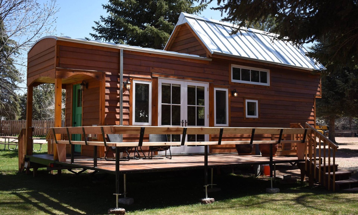 Lyons Resort | Your Adventure Hub – The Sequoia Tiny Home on River and Near Trails & Parks