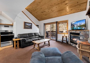 Fall River Retreat Private Hot Tub Close to RMNP