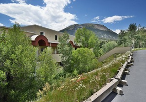 Near Hiking Trails, Rec Path. Easy Drive to Dining, Shops, Rec Center Pool