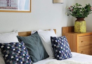 Studio with single beds for 2 pers in Eastern district; Les Lilas in Les Lilas