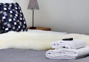 Studio with single beds for 2 pers in Eastern district; Les Lilas in Les Lilas