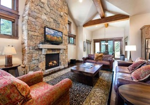 The Shores Riverside Townhome: Peaceful Luxury