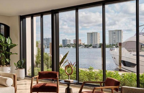 Boca Raton Hotel | 295 m² Hotel ∙ 19 guests
