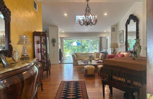 West Palm Beach House | 297 m² House ∙ 3 bedrooms ∙ 6 guests