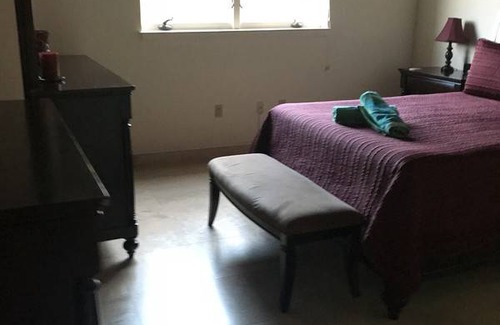 Wellington Resort | Private room ∙ 1 guest
