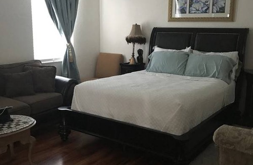 Wellington Resort | Private room ∙ 1 guest