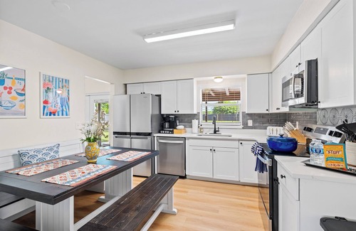 Palm Beach - West Palm Beach House | Spacious Beach Retreat | Private Pool | Pickleball