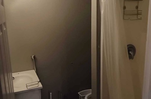 Plum Orchard Apartment | 1 Bedroom Apartment