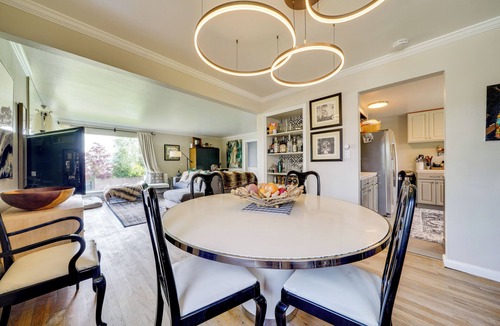 Seattle Metro Area House | 1 Block to Lake Washington: Family Gem w/Hot Tub!
