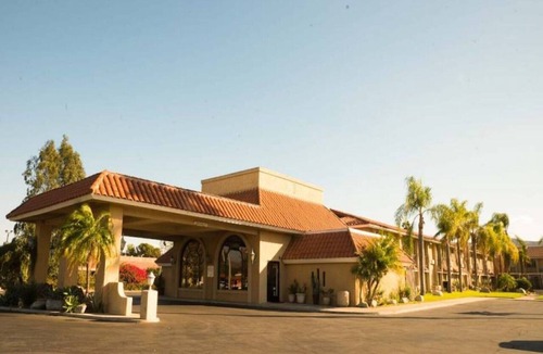 Anaheim Hills Apartment | 1 King Bed|Smk,Micfridge