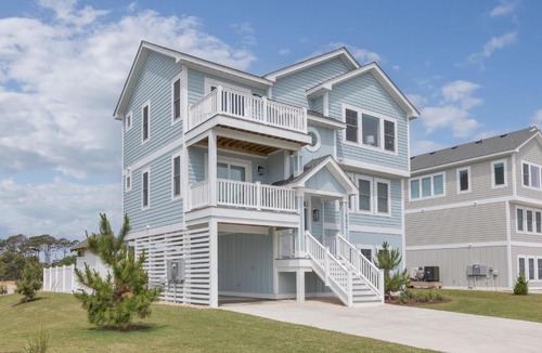 Whalehead Beach House | 1542 - Southern Blue Crab by Resort Realty