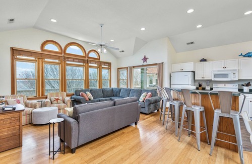 Monteray Shores House | 1559 - Sound Retreat - Spacious Corolla Soundfront w/Sunset Views & Pool
